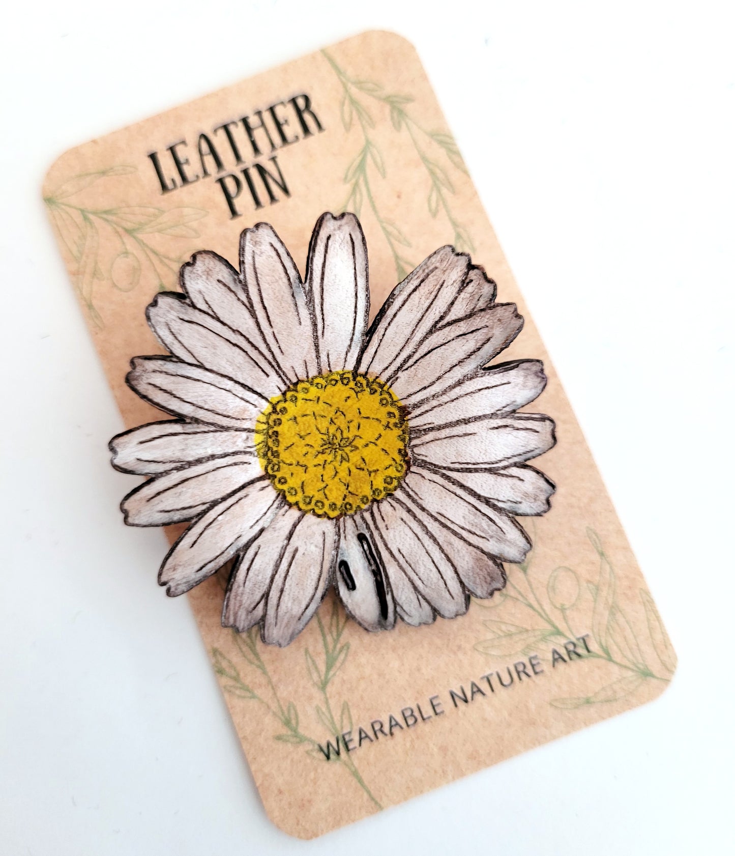 Daisy Leather Nature Art Flower Blossom Pin