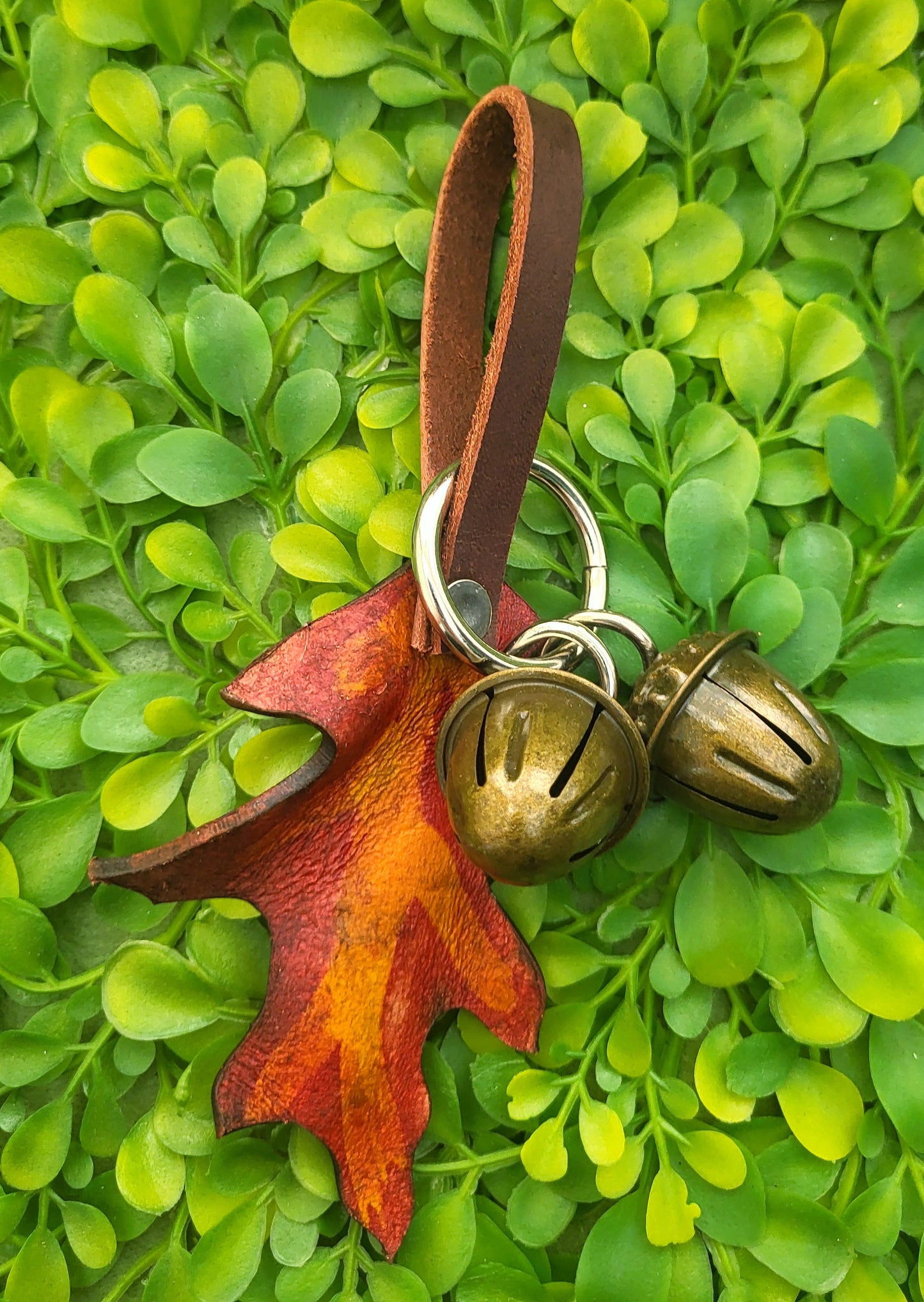 Red Oak Leaf and Acorn Bell Accessory