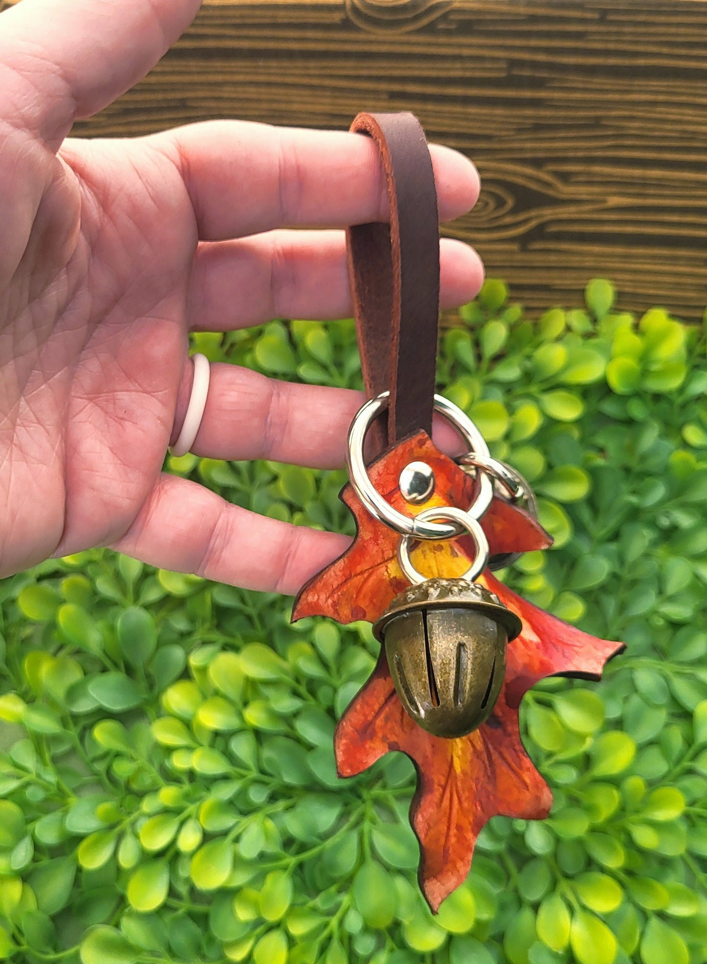 Red Oak Leaf and Acorn Bell Accessory