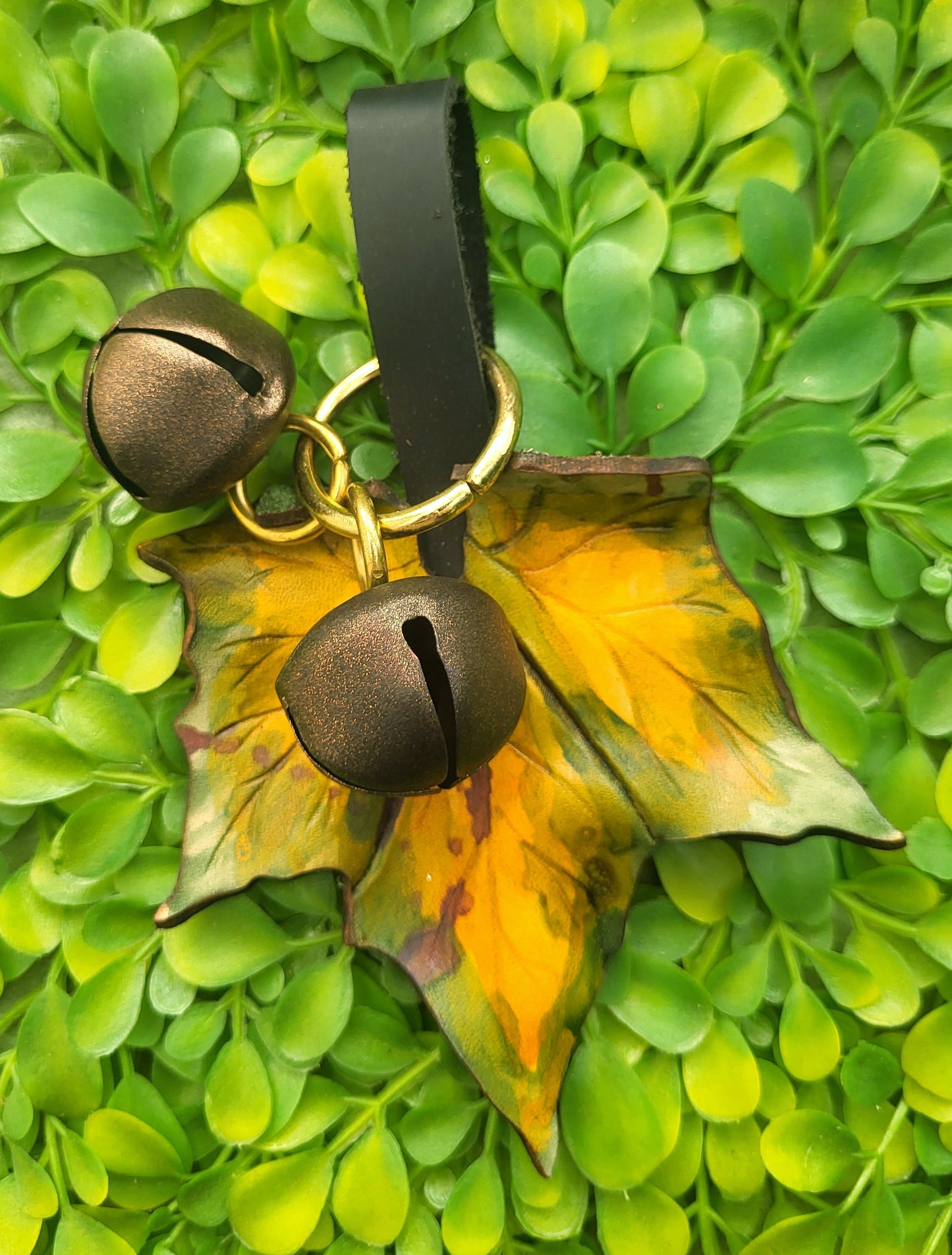 Sycamore Leaf and Bell Accessory