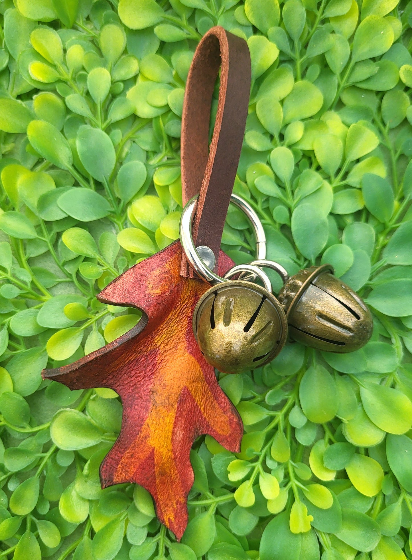 Red Oak Leaf and Acorn Bell Accessory