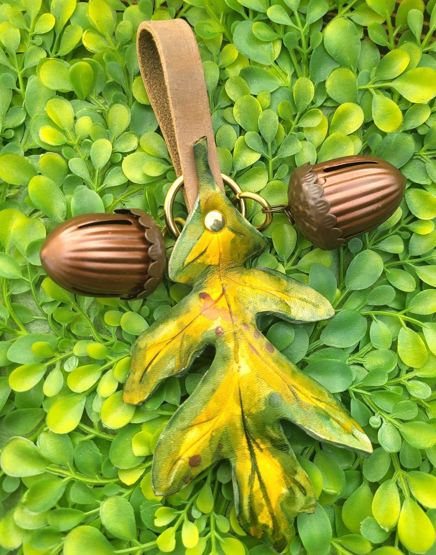 White Oak Leaf and Acorn Bell Accessory